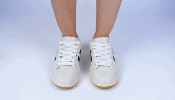 TÊNIS CASUAL BRANCO COM LISTRAS PRETAS - Imagem 4